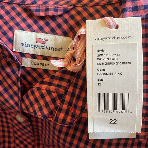 Vineyard Vines button down - Picture 3 of 4